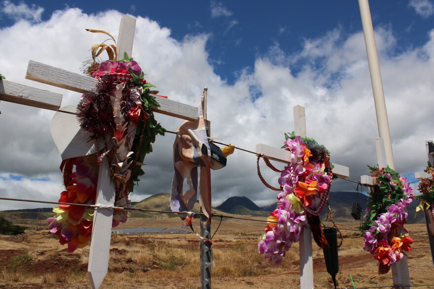 Maui craftsman unveils 'Tear Drop of Lahaina' sculpture | Hawai'i